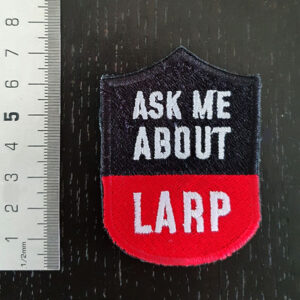 Geborduurde patch "Ask me about larp"